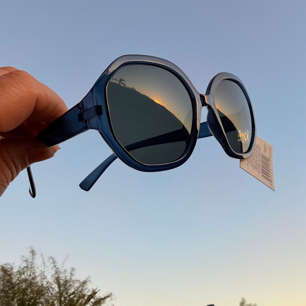 Women’s Blue Oversized Geometric Sunglasses Retro Style NWT